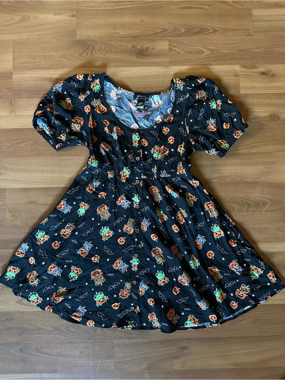 Hot Topic Black Halloween Pumpkin & Character Print Babydoll Midi Dress